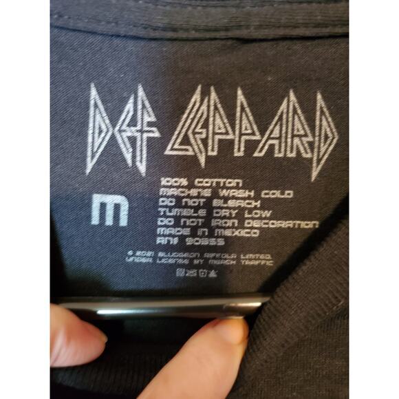 Def Leppard Adult Tour 2020 Concert T-Shirt Graphic Print Black 100% Cotton Sz M - Picture 3 of 3